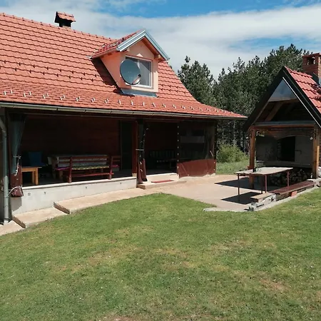 Planinska Kuca Mitrovic * Divcibare